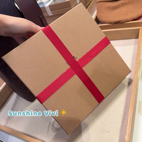 NWT Coach Boxed Notebook & Pencil Case Set Signature Canvas Black Currant CCP97 - Picture 3 of 4